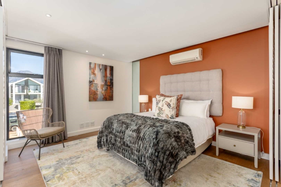 1 Bedroom Property for Sale in Val De Vie Estate Western Cape